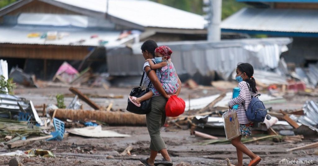 พายุพัดถล่มฟิลิปปินส์ มีผู้เสียชีวิตเกือบ 100 รายจากพายุลูกหนึ่งที่พัดถล่มฟิลิปปินส์มากที่สุดในปีนี้ โดยมีผู้สูญหายอีกนับสิบรายหลังจากชาวบ้านหลบหนี